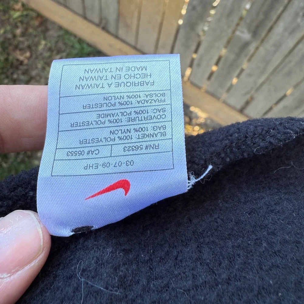 Vtg 90s Nike Black‎ Fleece Blanket Blue Pocket Swoosh Travel Camping Outdoor